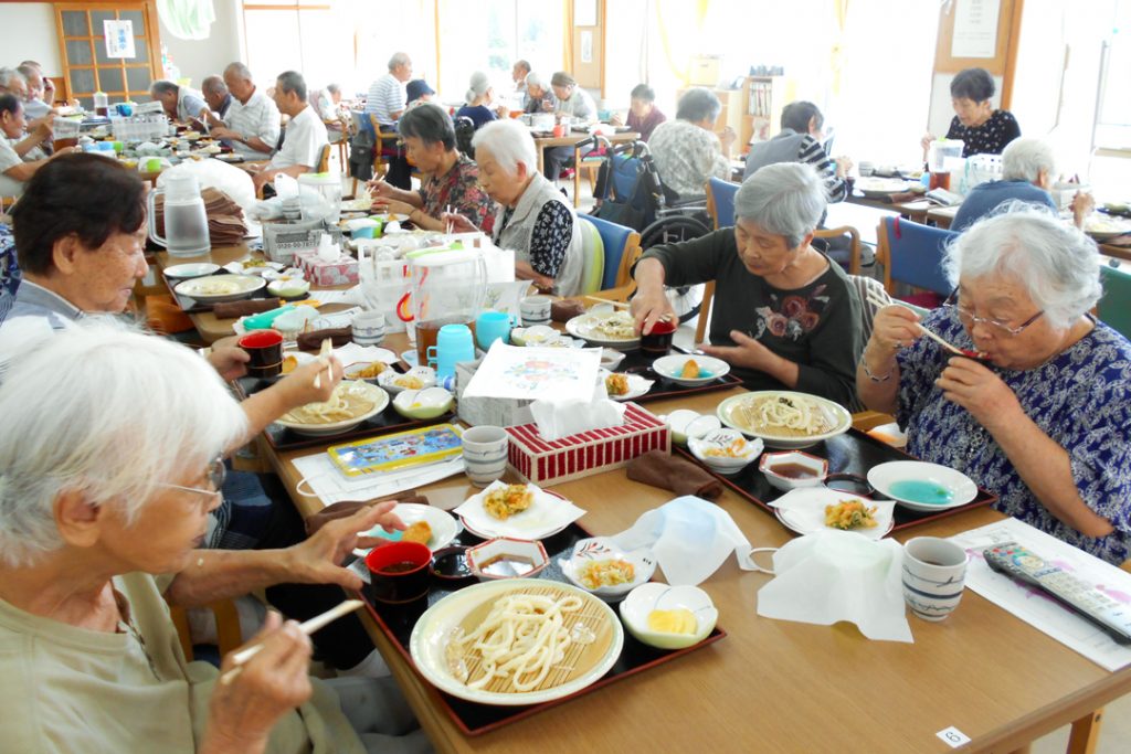 昼食